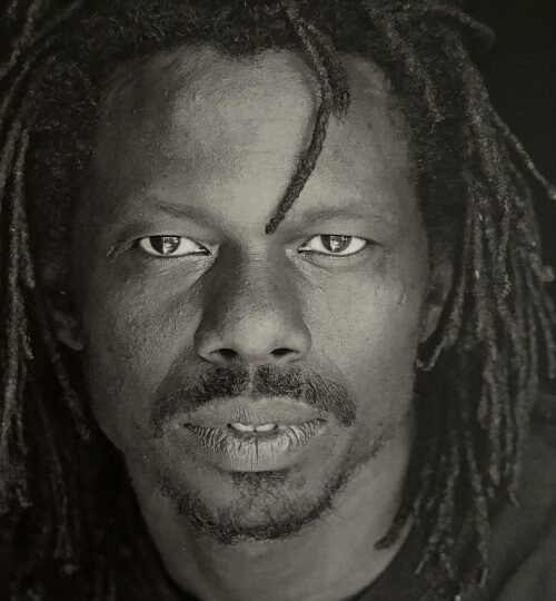 RIDDLORE – Born A Villain